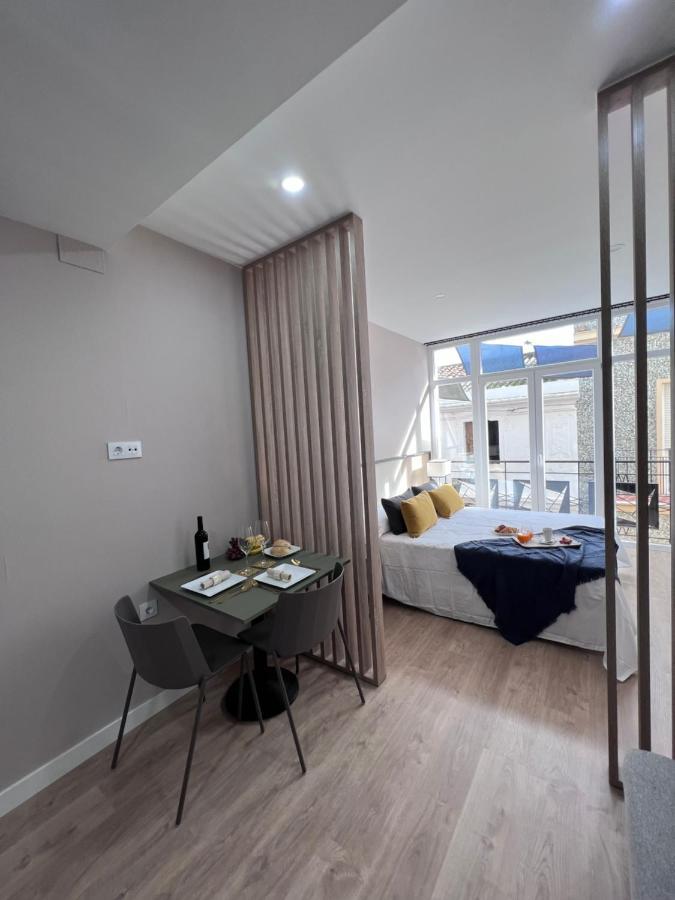 Apartamentos San Juan Suites Бадахос Экстерьер фото