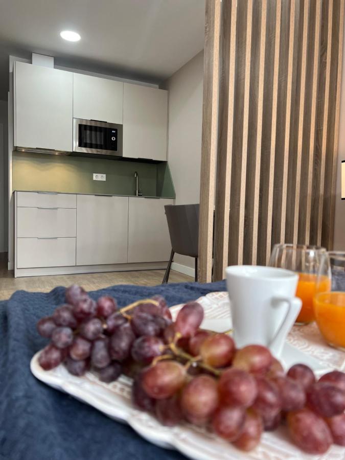 Apartamentos San Juan Suites Бадахос Экстерьер фото