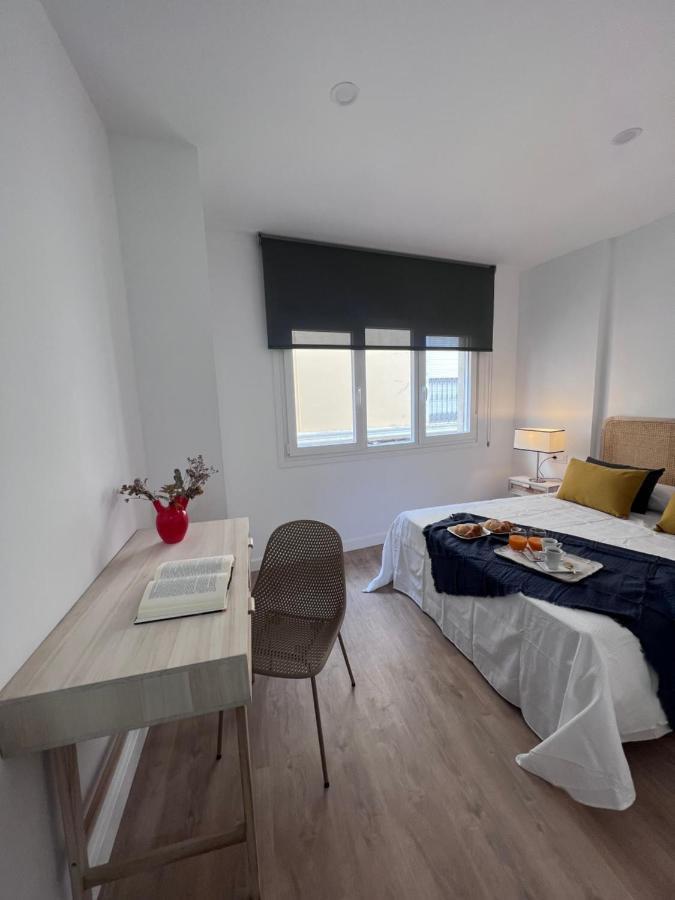 Apartamentos San Juan Suites Бадахос Экстерьер фото